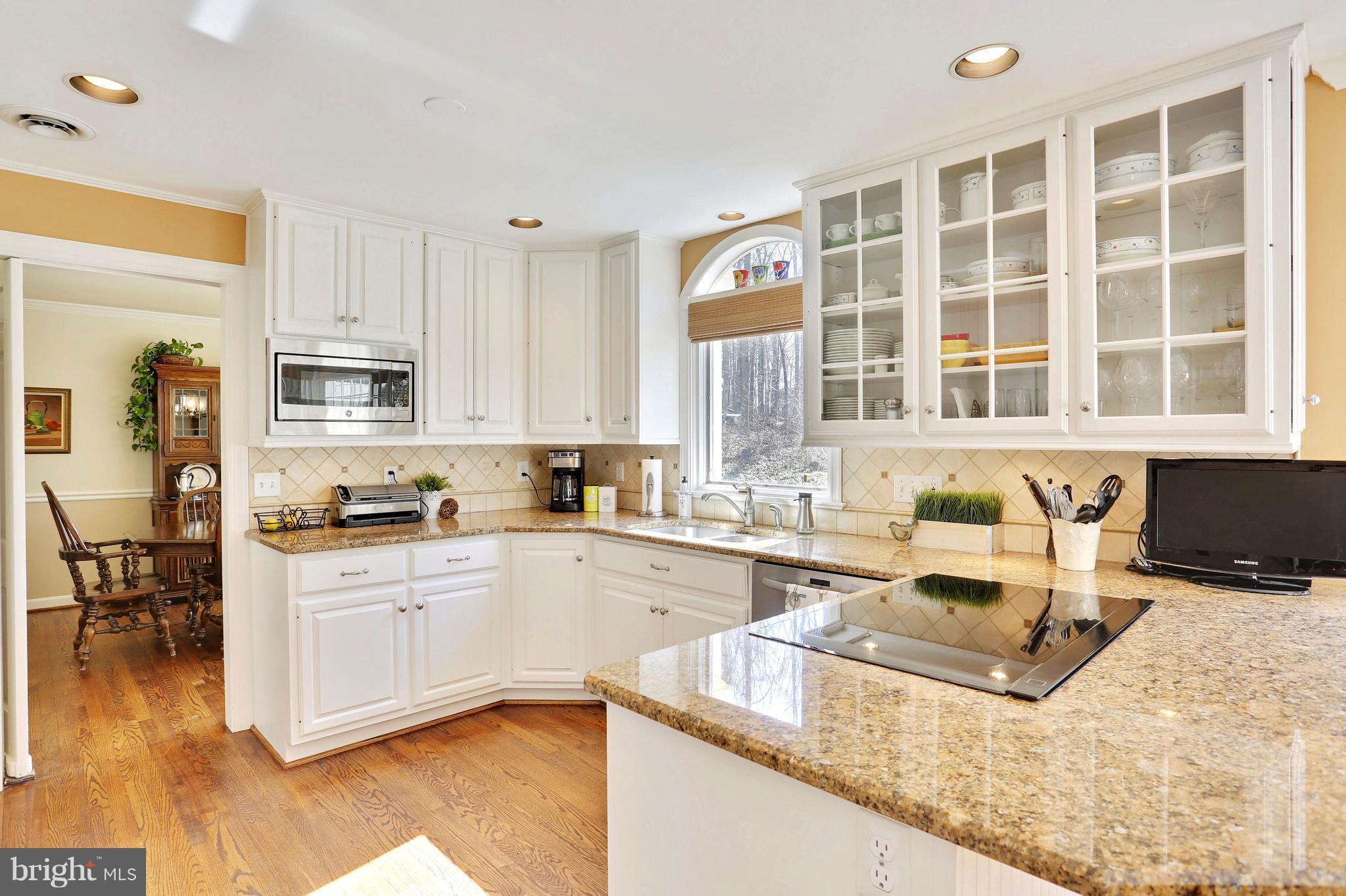 9540 Brink Road Gaithersburg, MD 20882 - Photo 3 of 30 Kitchen