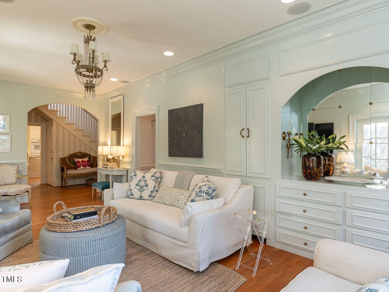2607 Fairview Road Raleigh, NC 27608 - Photo 3 of 49 010-1280x960-family-room