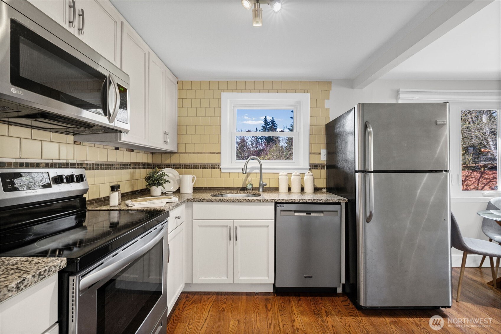 13323 20th Avenue Northeast Seattle, WA 98125 - Photo 13 of 29