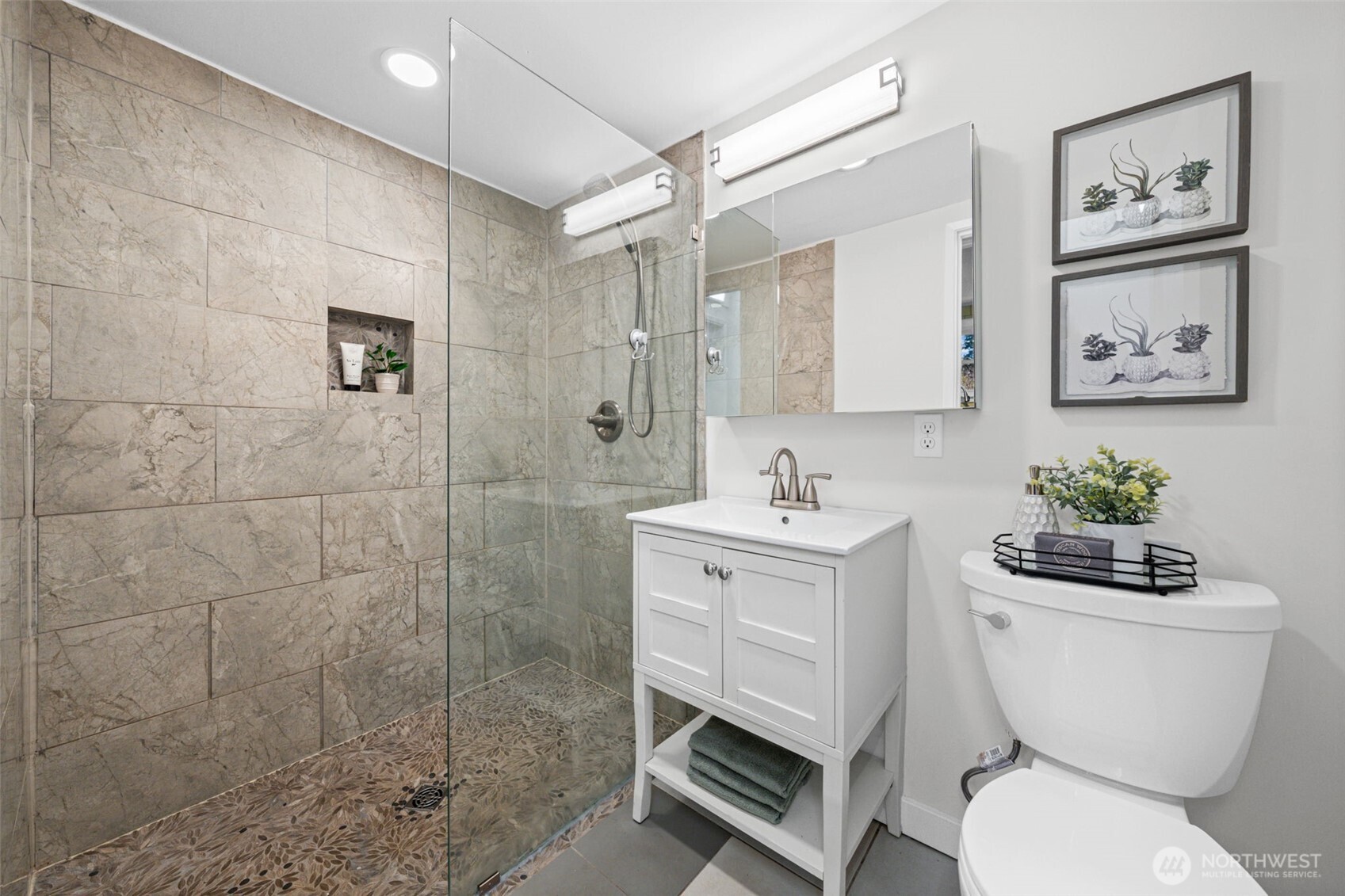 13323 20th Avenue Northeast Seattle, WA 98125 - Photo 17 of 29