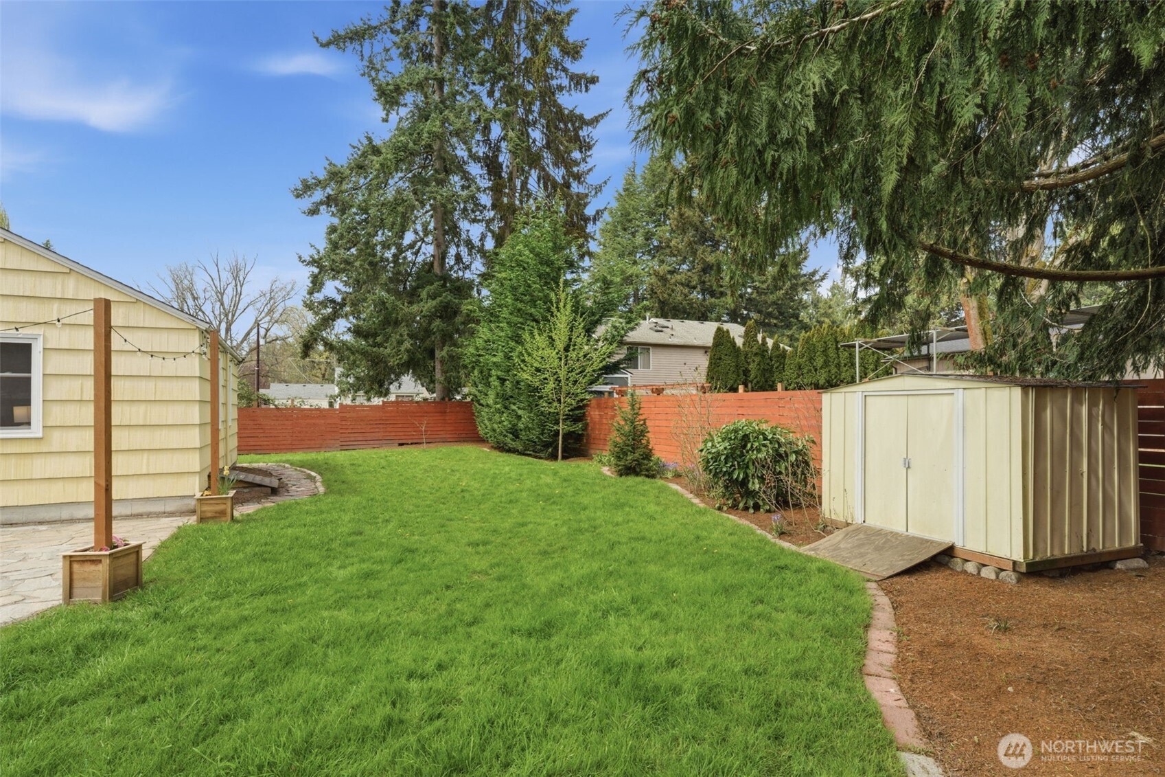 13323 20th Avenue Northeast Seattle, WA 98125 - Photo 25 of 29