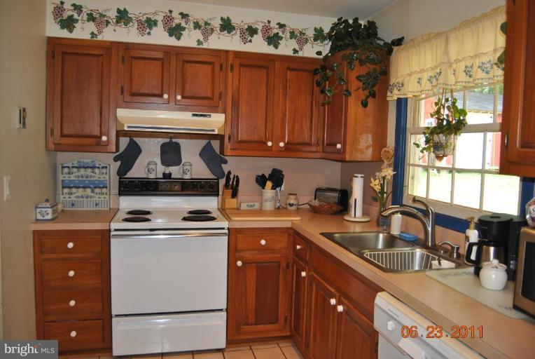 16327 Norman Road Culpeper, VA 22701 - Photo 15 of 19 Kitchen