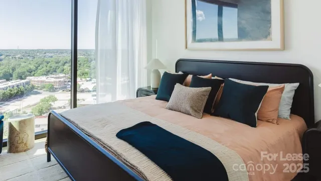 $6,500 | 2161 Hawkins Street, Unit 2PP, Charlotte, NC 28203