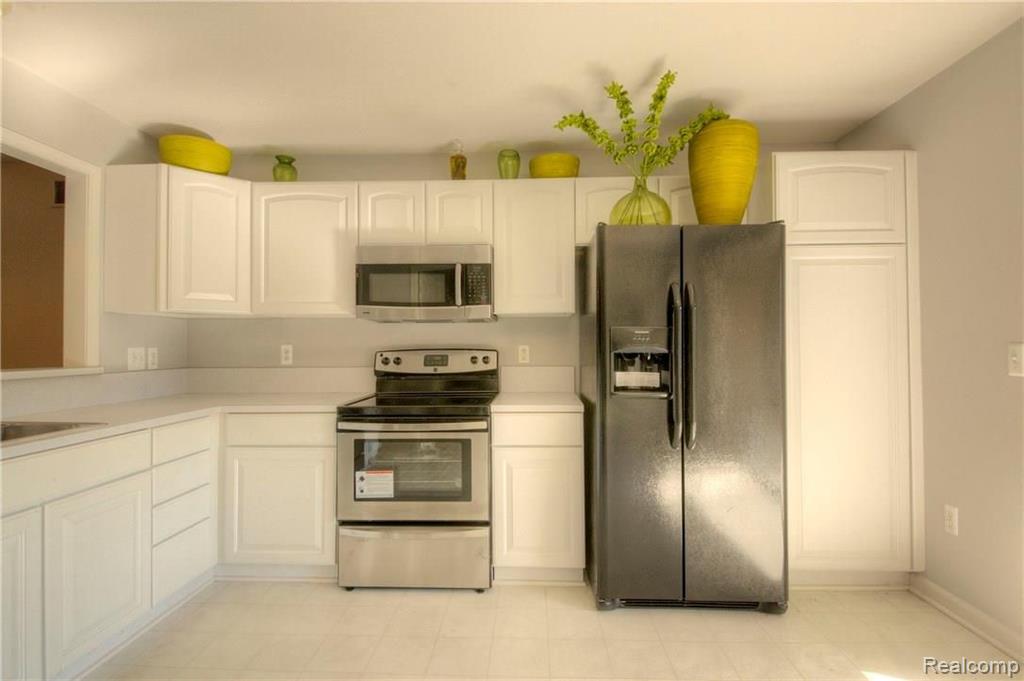 28126 Carlton Way Drive Novi, MI 48377 - Photo 13 of 43