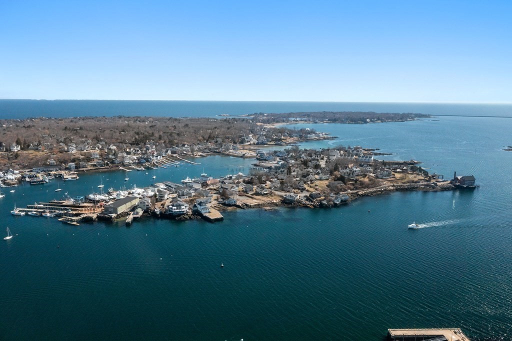 6 Elm Street, Unit 4 Gloucester, MA 01930 - Photo 25 of 28