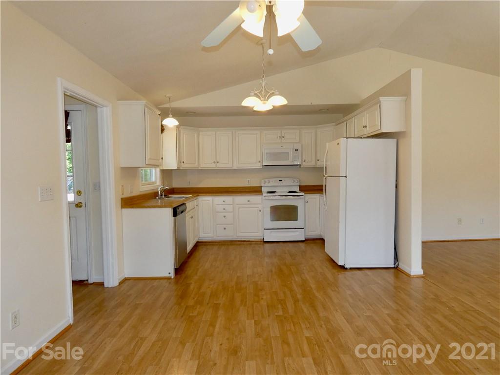 3 Gash Farm Road, Unit 1 Asheville, NC 28805 - Photo 15 of 44 Gallery Image 15