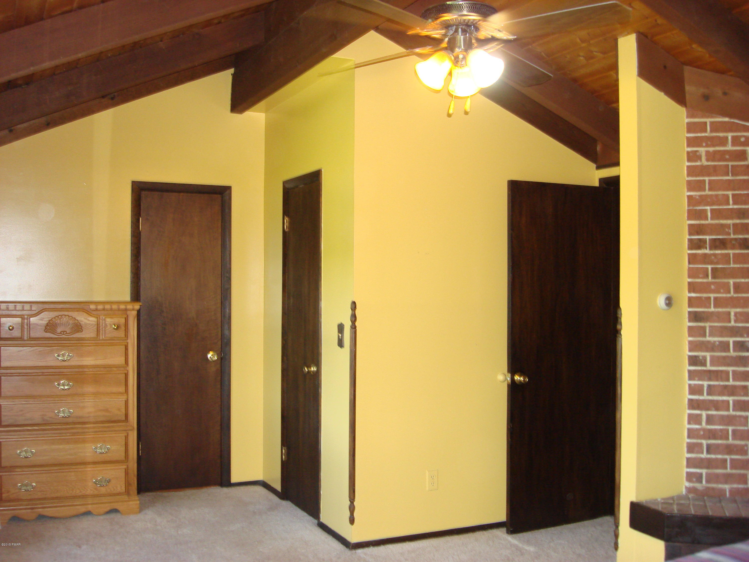 118 Northwood Road Dingmans Ferry, PA 18328 - Photo 24 of 87
