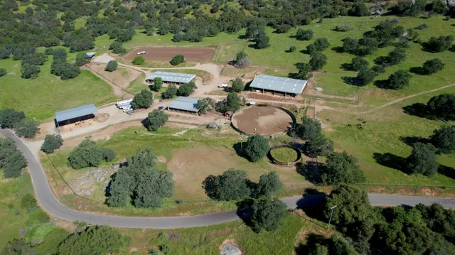 $2,990,000 | 46565 Dry Creek Drive, Badger, CA 93603