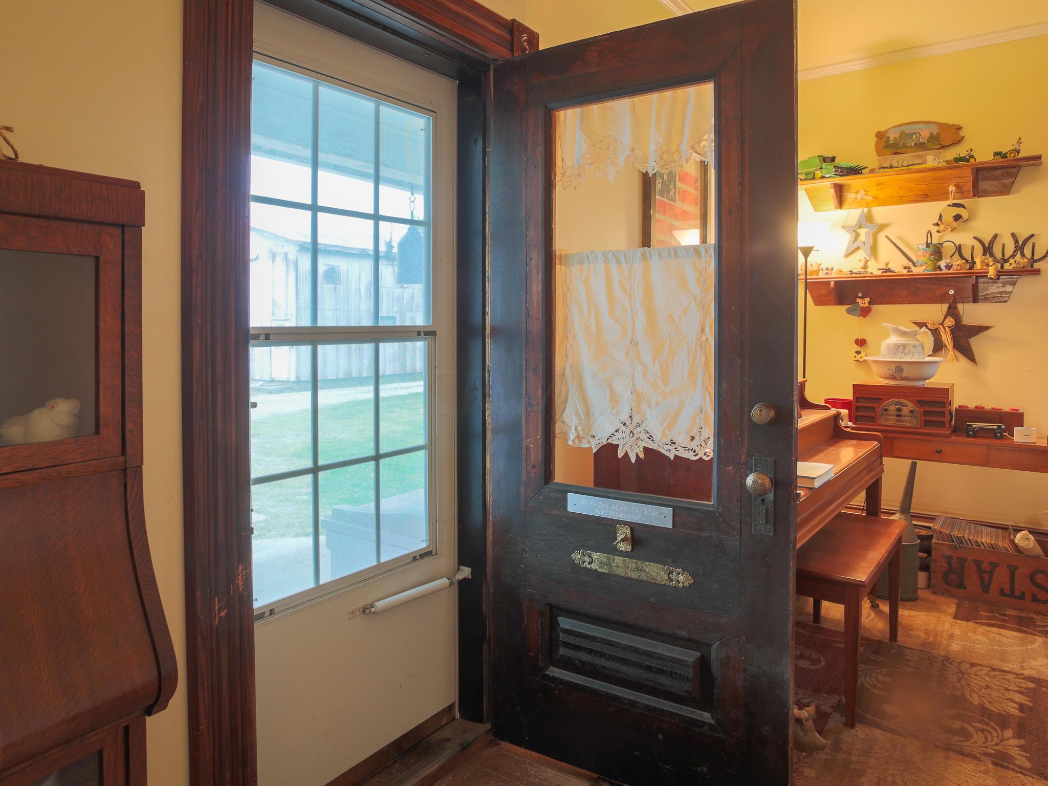 7020 Seeds Road Orient, OH 43146 - Photo 4 of 33 Gallery Image 4