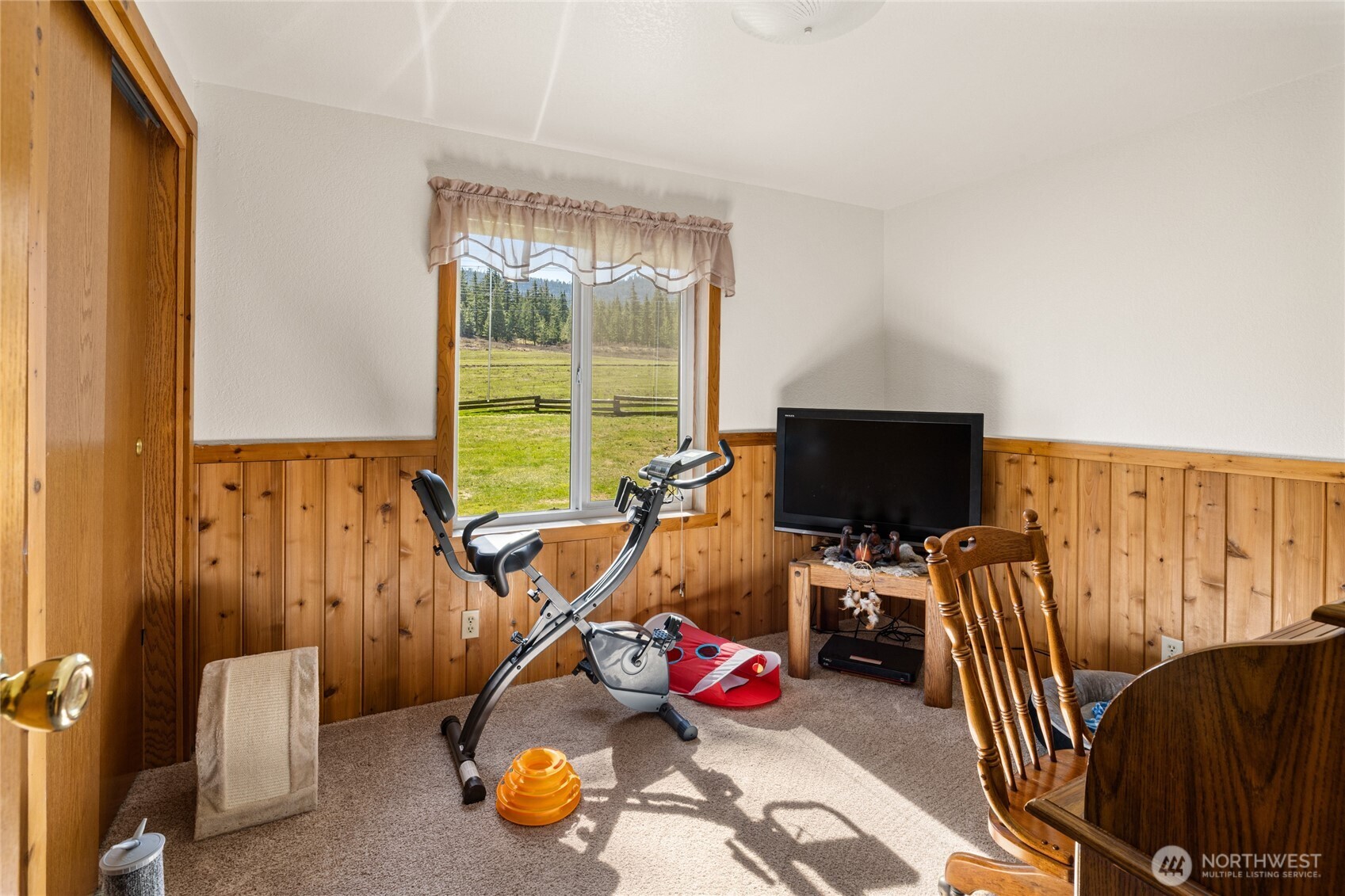 6160 Upper Peoh Point Road Cle Elum, WA 98922 - Photo 12 of 30