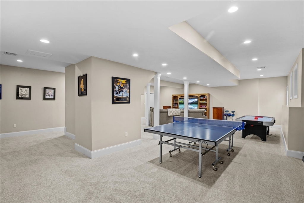 71 Silver Fox Road Franklin, MA 02038 - Photo 16 of 41 Gallery Image 16