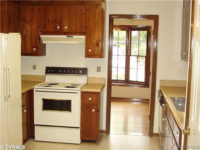 3009 Sagegrove Road Midlothian, VA 23112 - Photo 8 of 19 Kitchen
