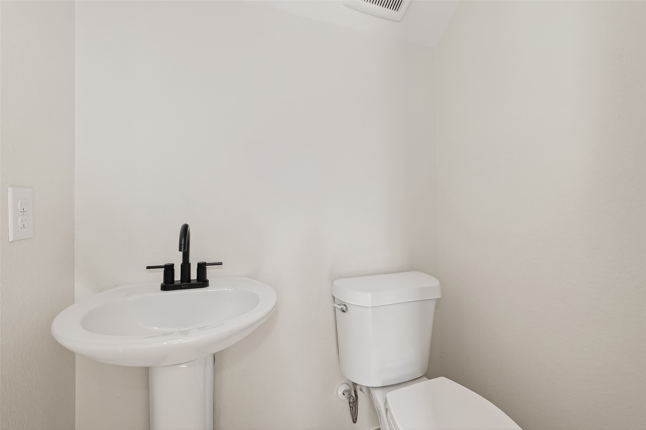 25136 Armagh Road Hempstead, TX 77445 - Photo 38 of 50