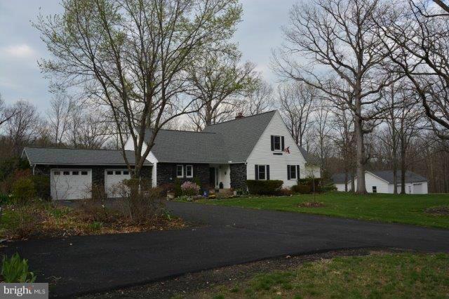 9  acres, location convenient to Rt.7