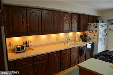 Cherry, ceramic tile