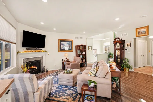$475,000 | 5725 Trailside Lane, Whitmore Lake, MI 48189