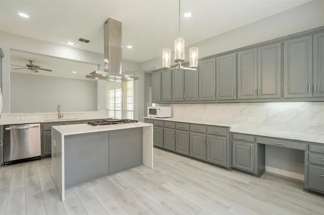 $3,995 | 7728 Saragosa Creek Drive, Plano, TX 75025