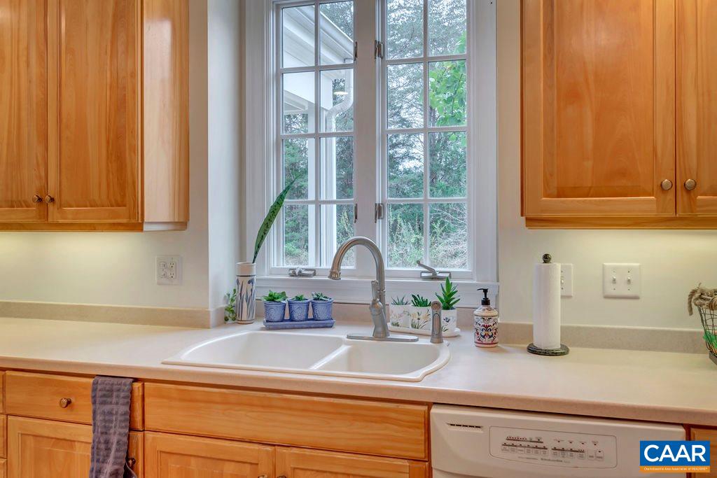 2532 Lake Albemarle Road Charlottesville, VA 22901 - Photo 16 of 48 Gallery Image 16