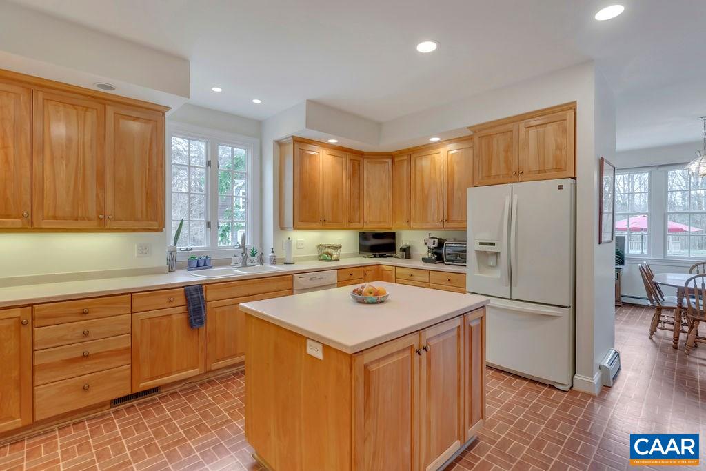 2532 Lake Albemarle Road Charlottesville, VA 22901 - Photo 17 of 48 Gallery Image 17