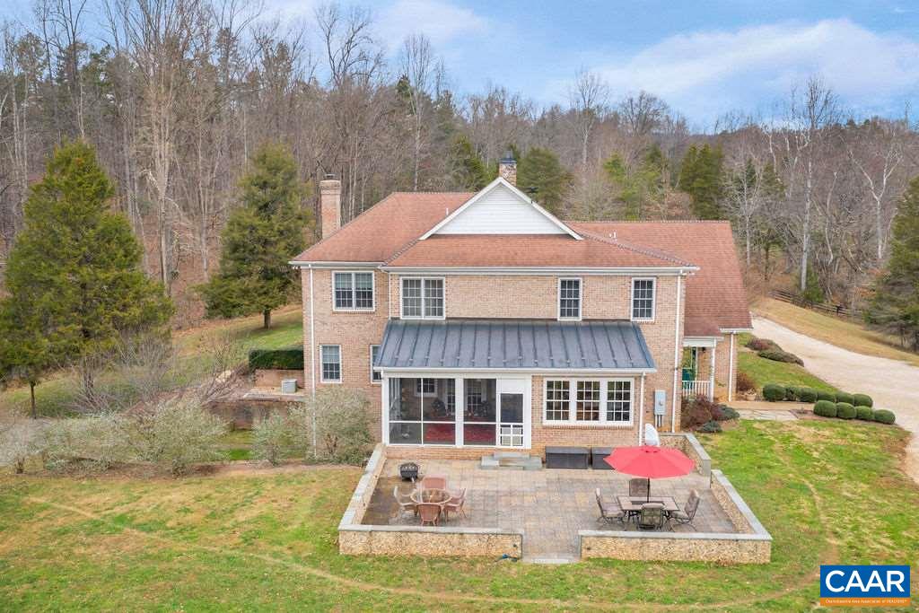 2532 Lake Albemarle Road Charlottesville, VA 22901 - Photo 5 of 48 Gallery Image 5