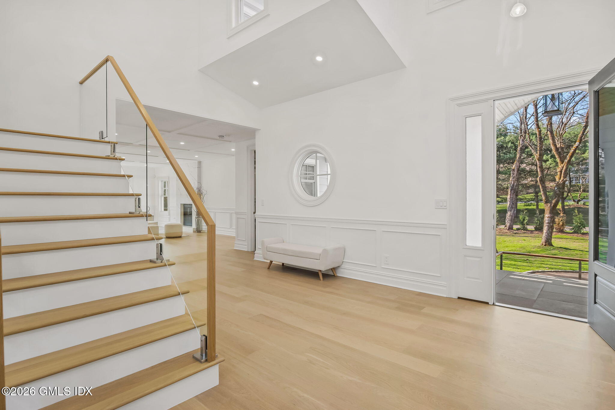 7 Bailiwick Road Greenwich, CT 06831 - Photo 4 of 42 a view of entryway