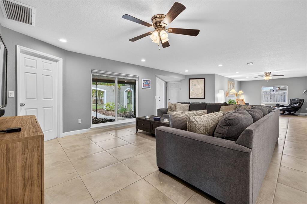 1963 Belleair Road Clearwater, FL 33764 - Photo 9 of 44