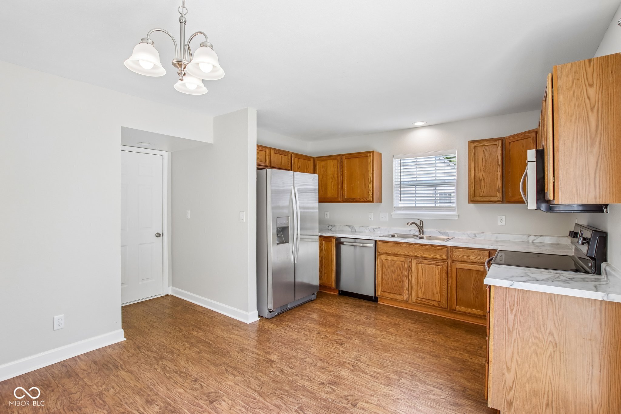 12665 Mead Court Fishers, IN 46038 - Photo 8 of 32