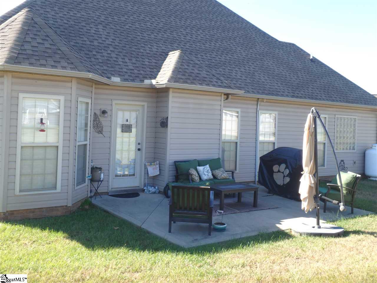 529 Nature Walk Way Inman, SC 29349 - Photo 2 of 24
