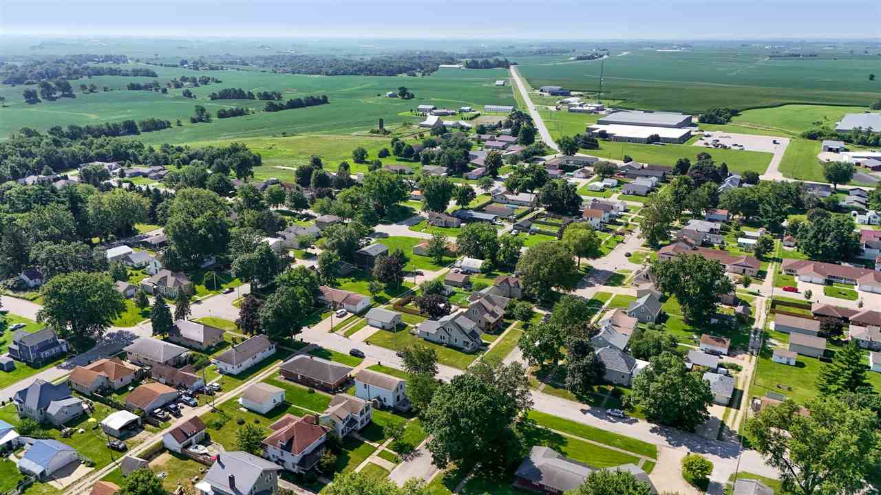 210 Walnut Street Tipton, IA 52772 - Photo 11 of 46 Gallery Image 11