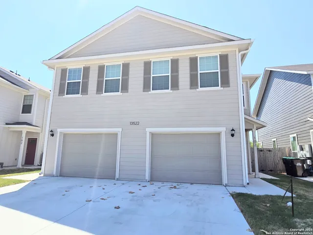 $1,575 | 13522 Tulipwood Nook, San Antonio, TX 78253
