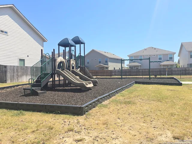 $1,575 | 13522 Tulipwood Nook, San Antonio, TX 78253