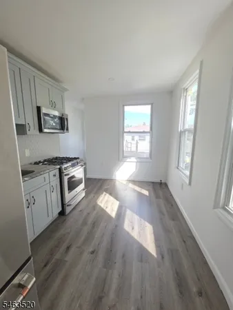 $2,700 | 361 15th Avenue, Paterson, NJ 07504