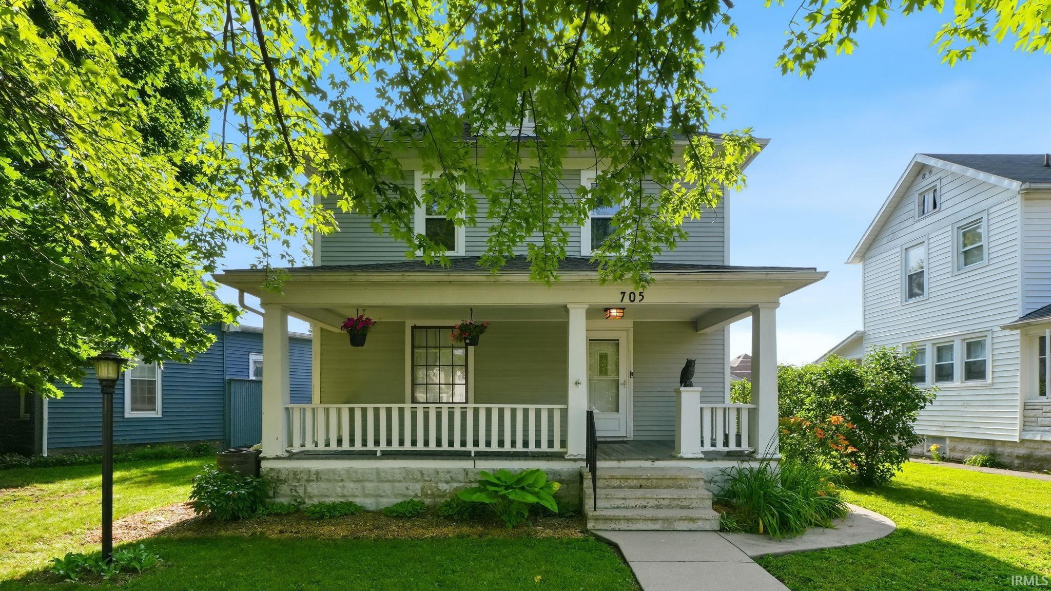 705 Drover Street Huntington, IN 46750 - Photo 3 of 37