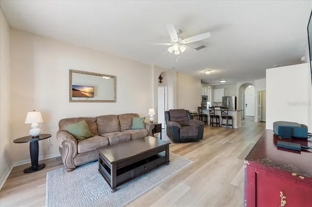 $369,900 | 440 Sand Ridge Drive, Valrico, FL 33594