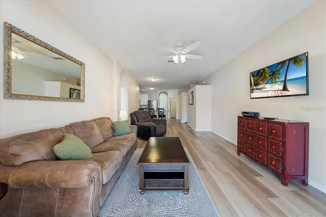 $369,900 | 440 Sand Ridge Drive, Valrico, FL 33594