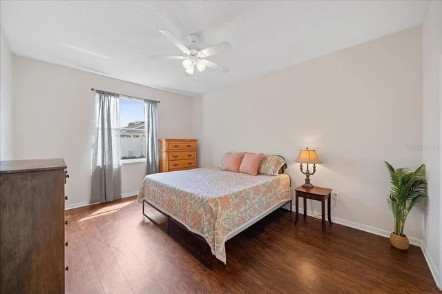 $369,900 | 440 Sand Ridge Drive, Valrico, FL 33594