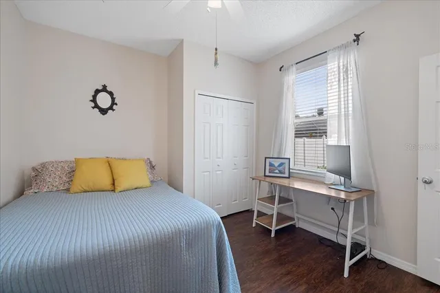 $369,900 | 440 Sand Ridge Drive, Valrico, FL 33594