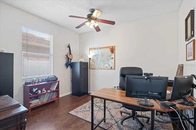 $369,900 | 440 Sand Ridge Drive, Valrico, FL 33594