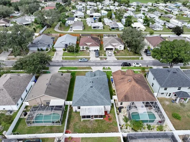 $369,900 | 440 Sand Ridge Drive, Valrico, FL 33594