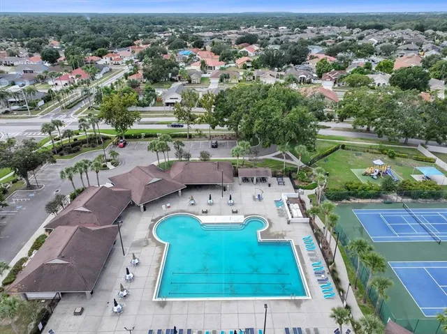 $369,900 | 440 Sand Ridge Drive, Valrico, FL 33594