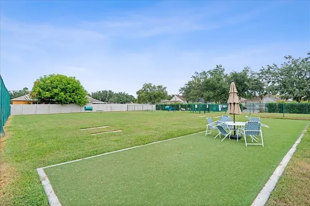 $369,900 | 440 Sand Ridge Drive, Valrico, FL 33594