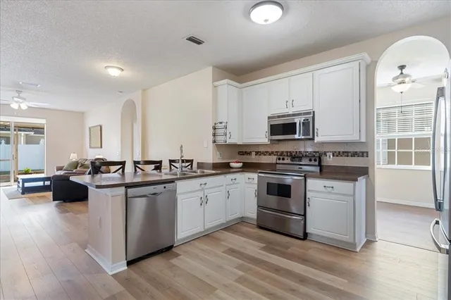 $369,900 | 440 Sand Ridge Drive, Valrico, FL 33594