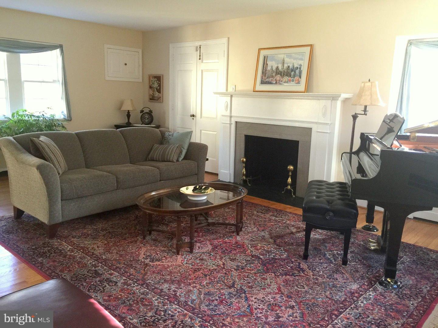 1408 Knox Road Wynnewood, PA 19096 - Photo 3 of 25 Living Room