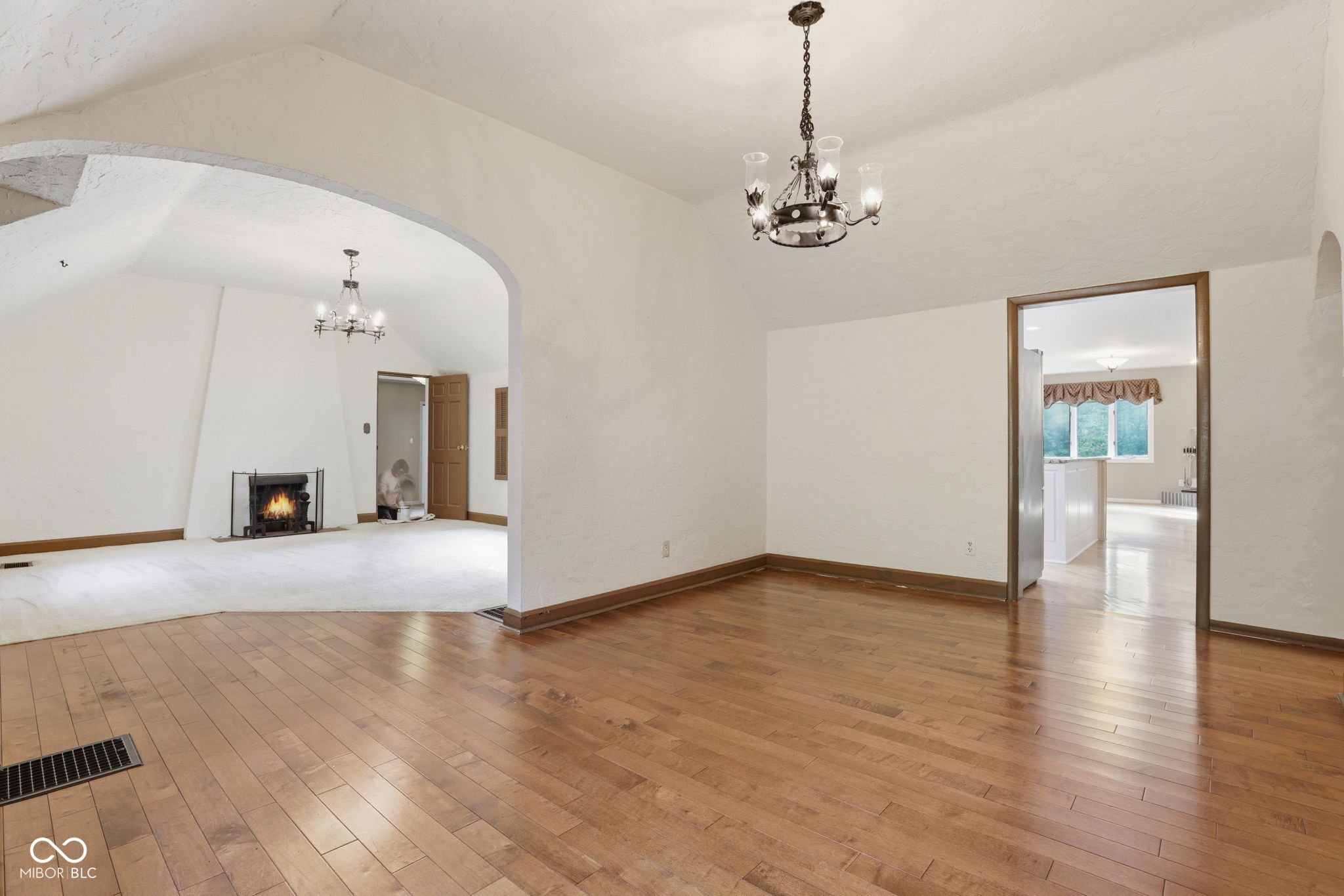 9850 Towne Road Carmel, IN 46032 - Photo 16 of 87 Gallery Image 16