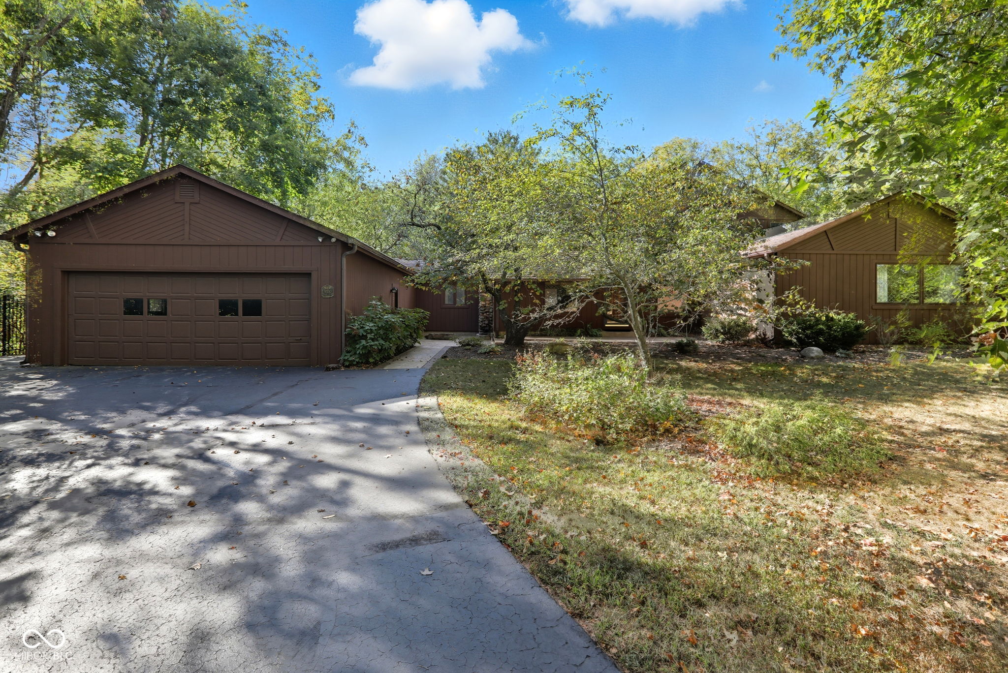 9850 Towne Road Carmel, IN 46032 - Photo 4 of 87 Gallery Image 4