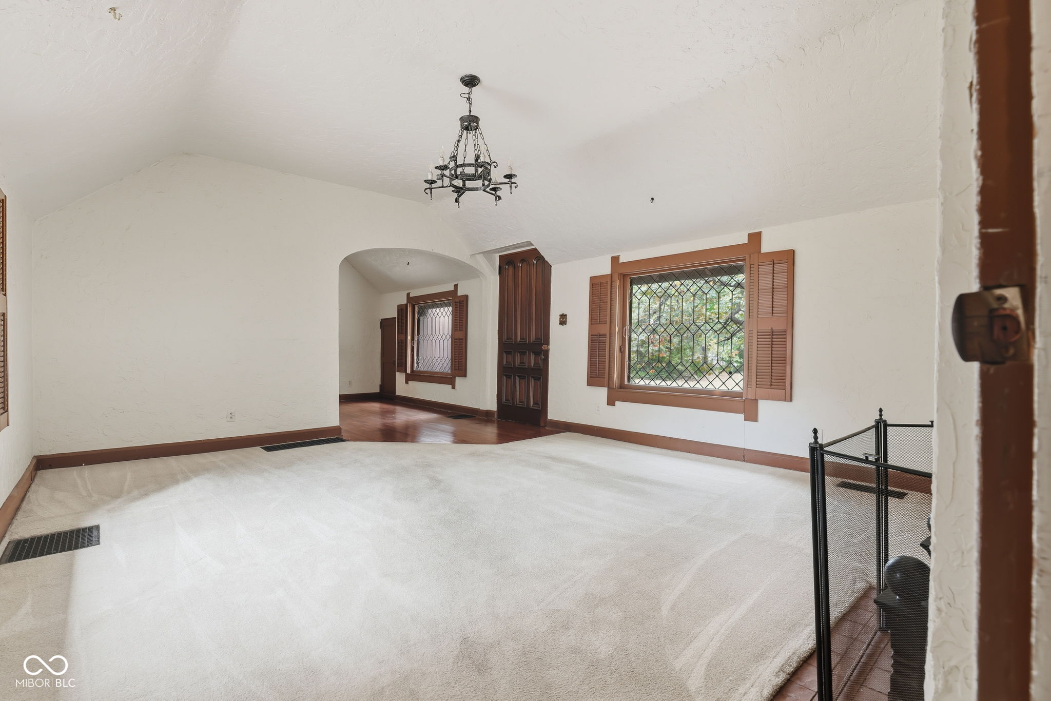9850 Towne Road Carmel, IN 46032 - Photo 8 of 87 Gallery Image 8