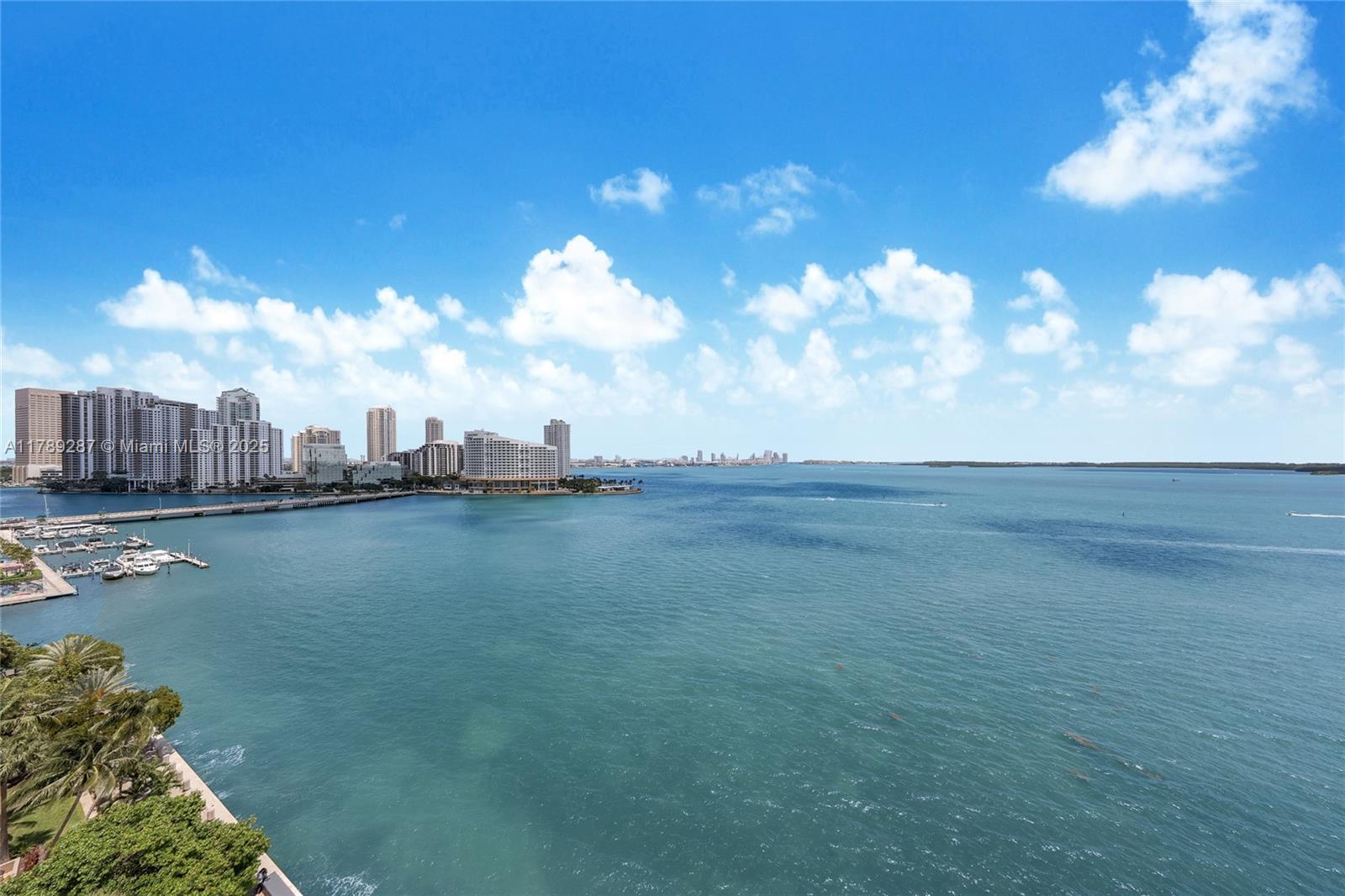 1155 Brickell Bay Drive, Unit 1210 Miami, FL 33131 - Photo 14 of 18