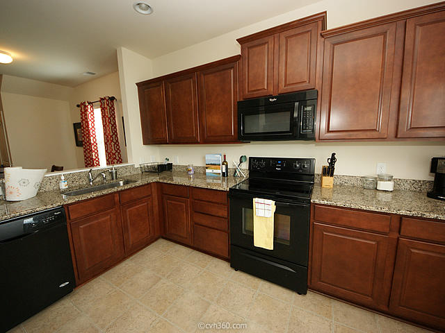350 Iveson Road Summerville, SC 29486 - Photo 10 of 32 42" Staggered Cabinets w/ Crown Molding