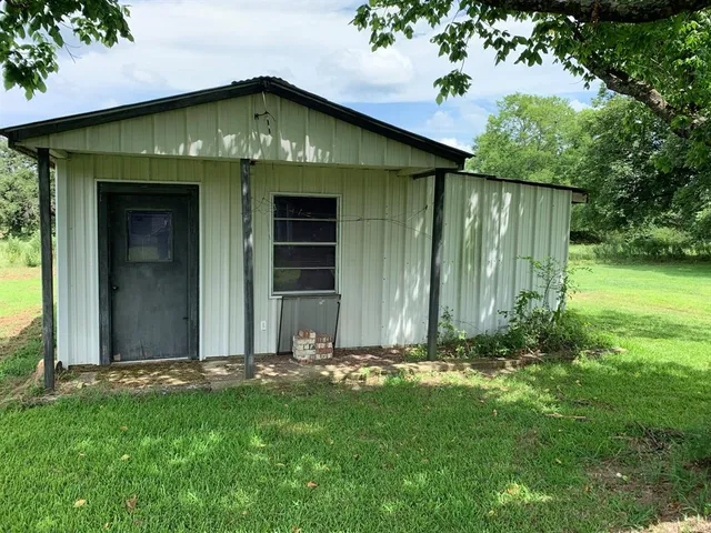 $2,250 | 590 County Road 1570, Alba, TX 75410