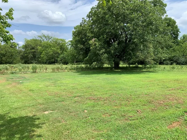 $2,250 | 590 County Road 1570, Alba, TX 75410
